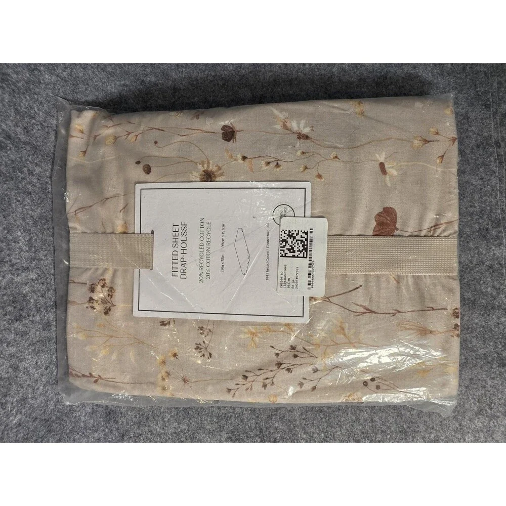 H&M Twin Fitted Sheet Floral Beige 39x75